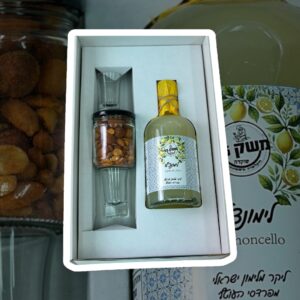 מארז יוקרתי בקבוק ליקר 500 מ"ל בתוספת כוסות צ'ייסר + גודיס לבחירה